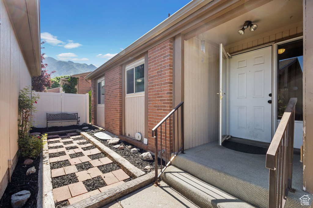 2556 E 1980 N Layton, UT 84040