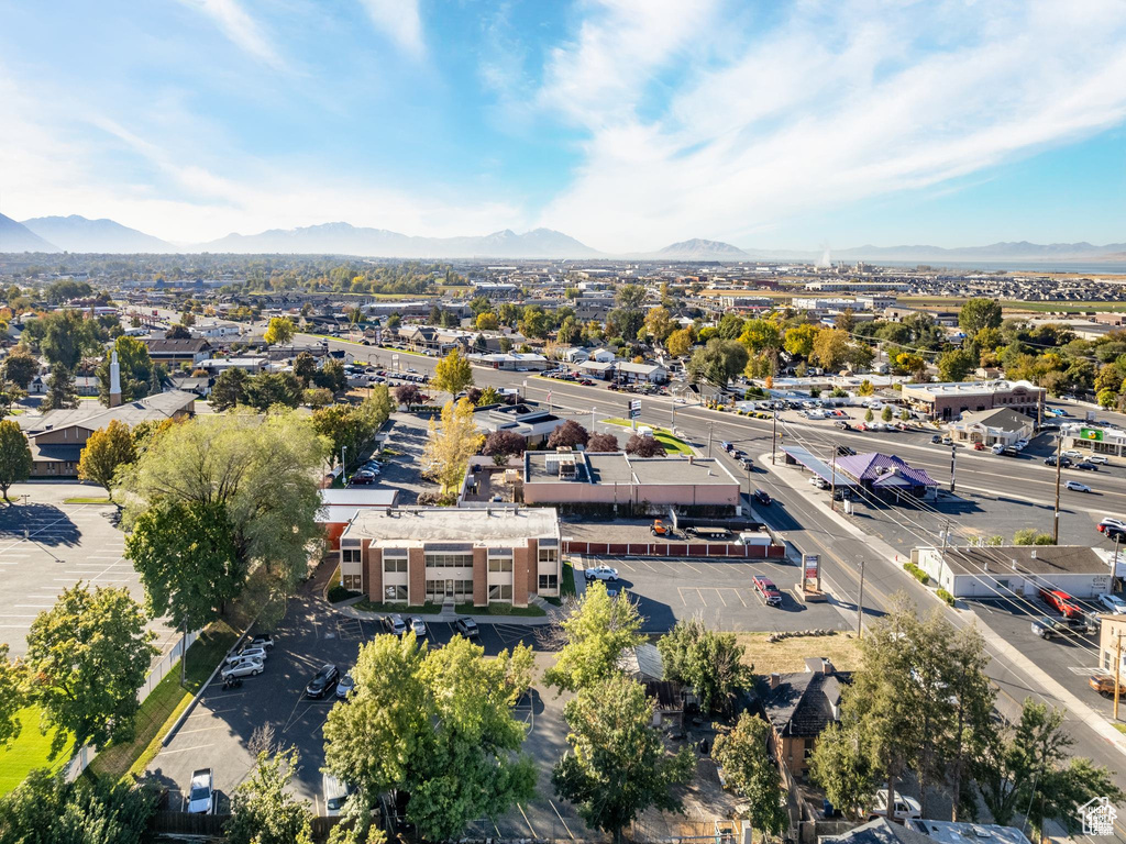 Bird's eye view of a mountainous background