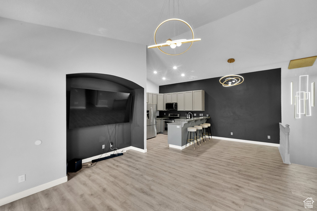 472 N WALTON DR North Salt Lake, UT 84054