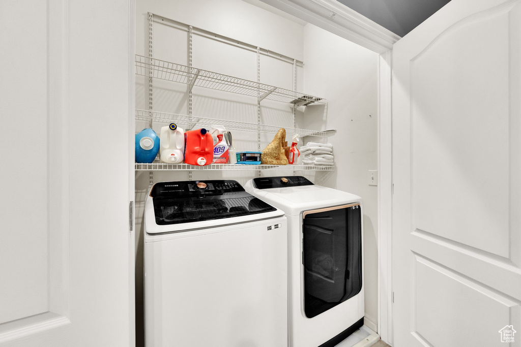 472 N WALTON DR North Salt Lake, UT 84054