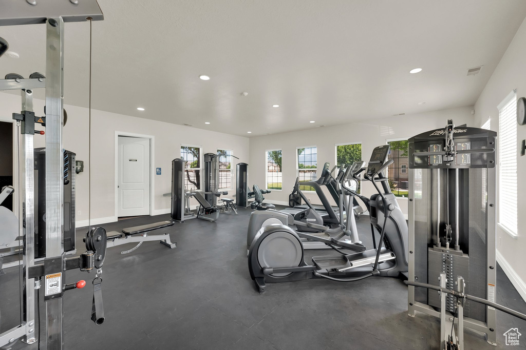 472 N WALTON DR North Salt Lake, UT 84054