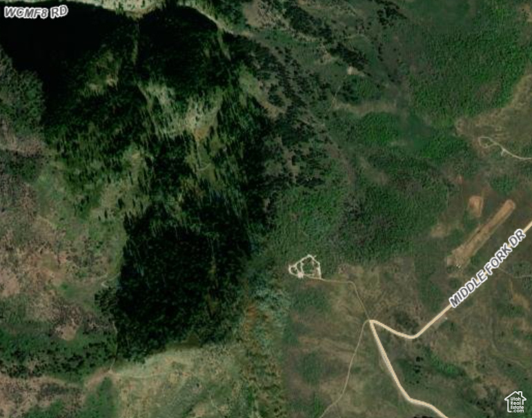 Aerial overview of property\\\'s location