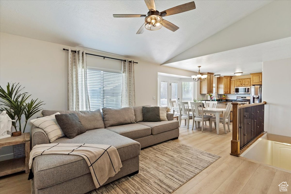 2876 S 1200 W Syracuse, UT 84075