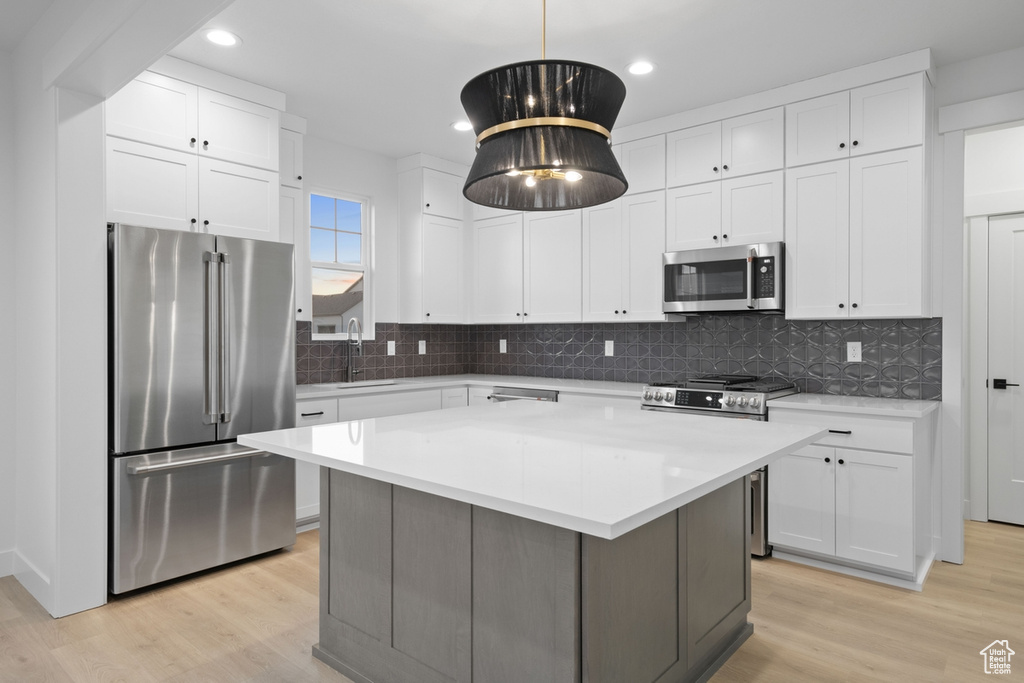6658 W DOCKSIDER DR South Jordan, UT 84009