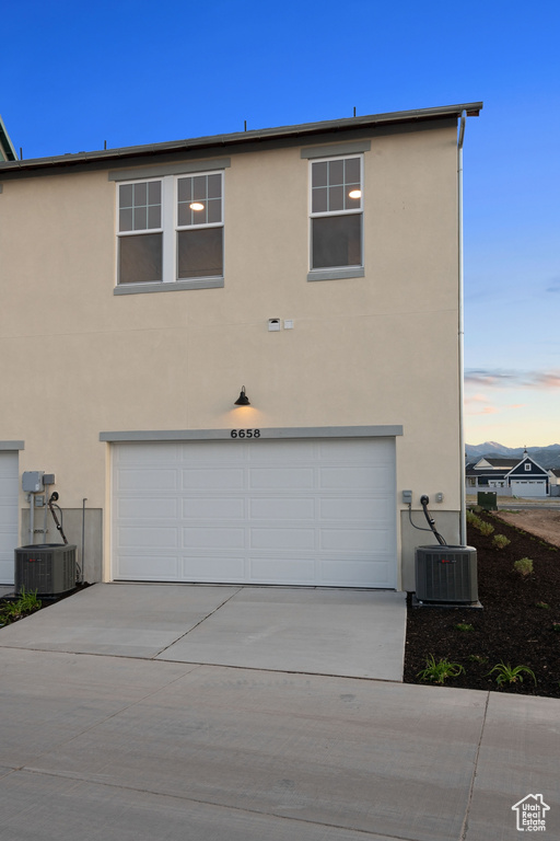 6658 W DOCKSIDER DR South Jordan, UT 84009