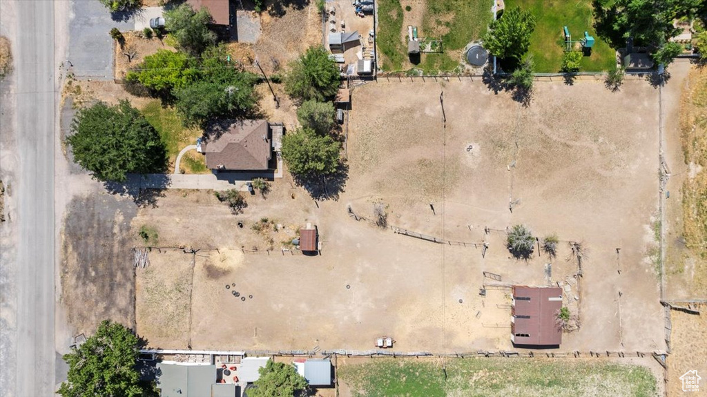 Aerial view of property and surrounding area