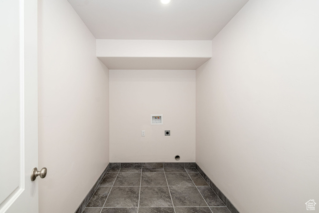 Laundry room featuring hookup for an electric dryer and washer hookup