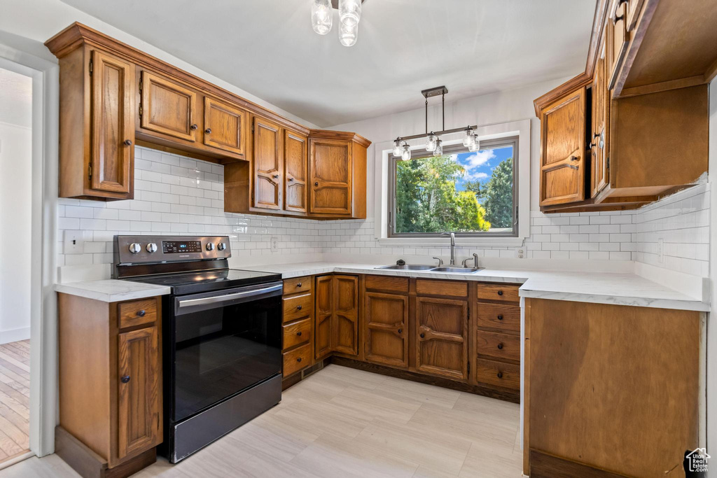680 E 2800 N North Ogden, UT 84414