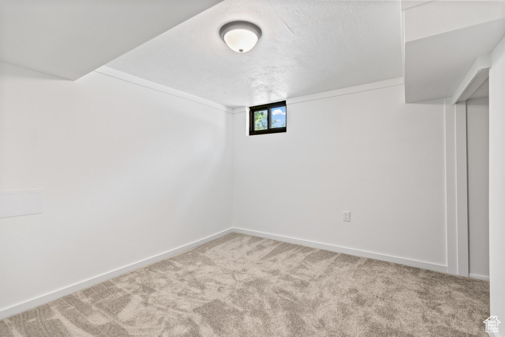 680 E 2800 N North Ogden, UT 84414