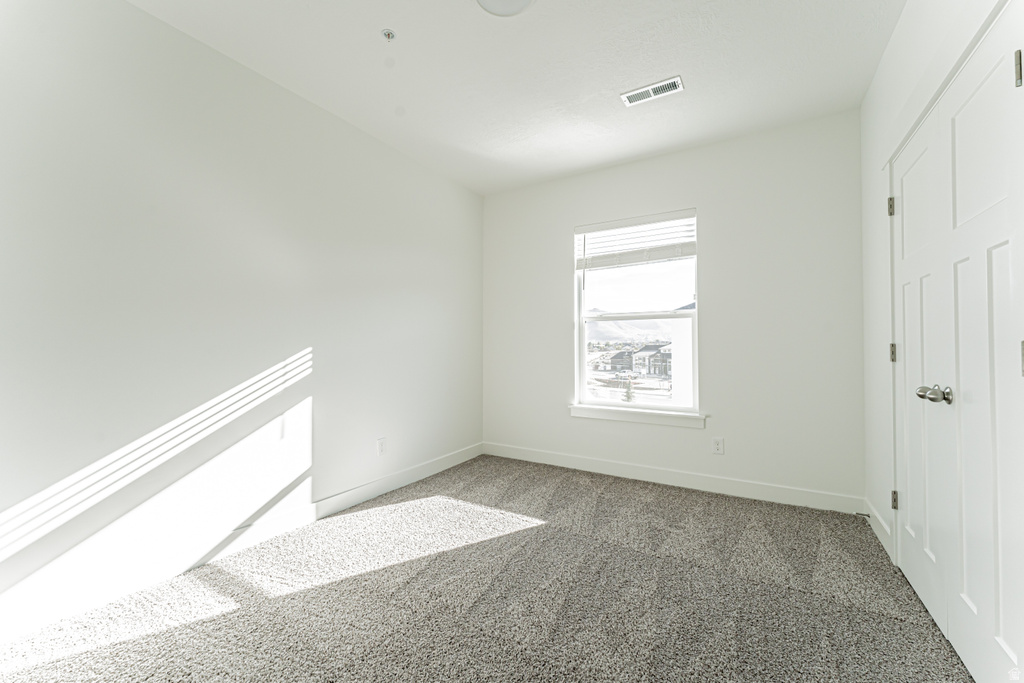 6512 W SKYLINE LOOP LN #B303 Herriman, UT 84096