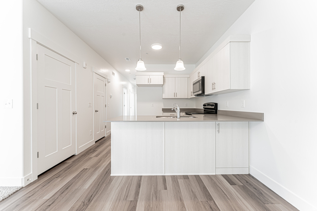 6512 W SKYLINE LOOP LN #B304 Herriman, UT 84096