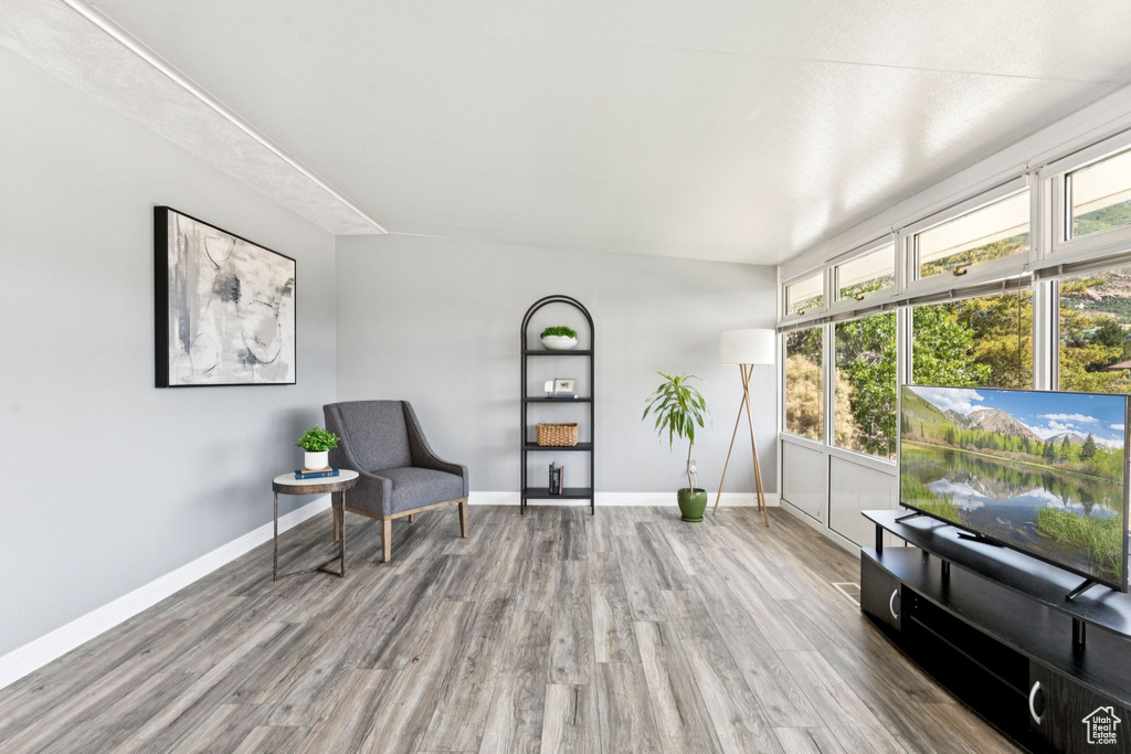 Sitting room with wood finished floors