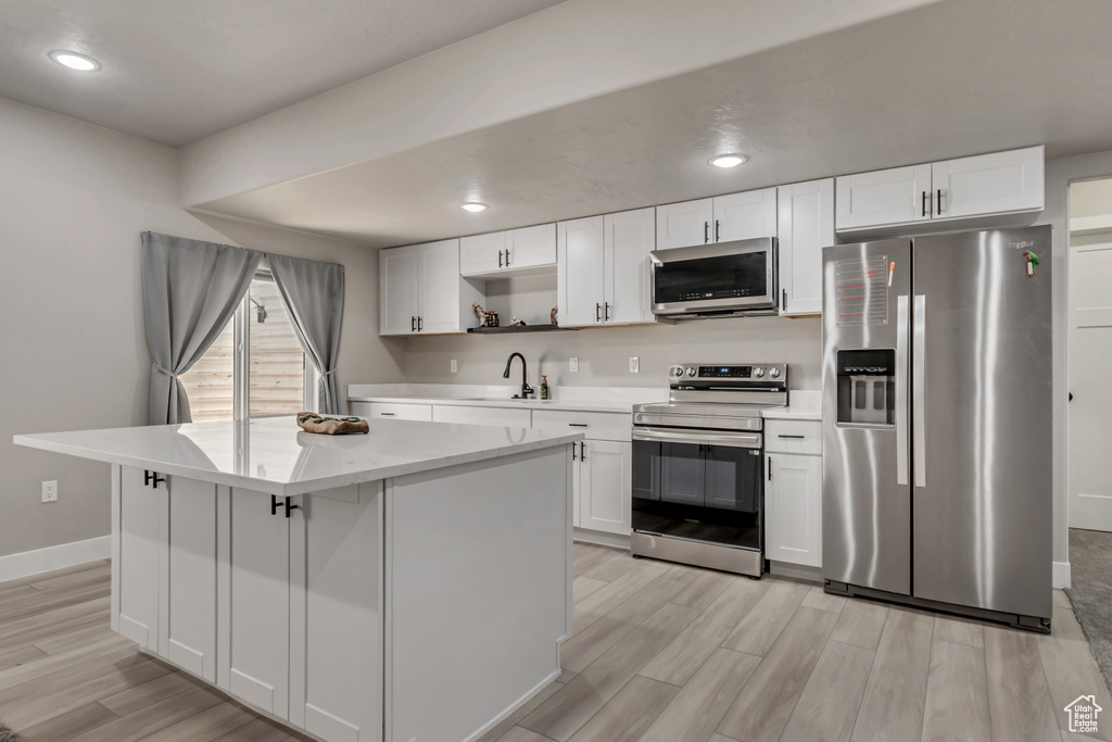 992 W EMILY FRANCIS CIR South Jordan, UT 84095
