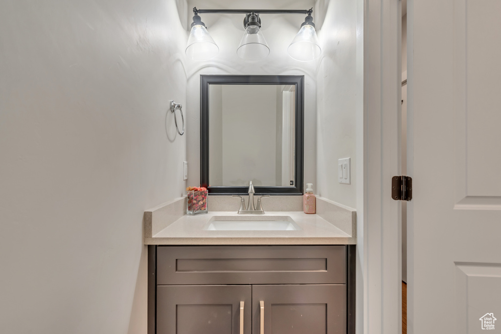 992 W EMILY FRANCIS CIR South Jordan, UT 84095
