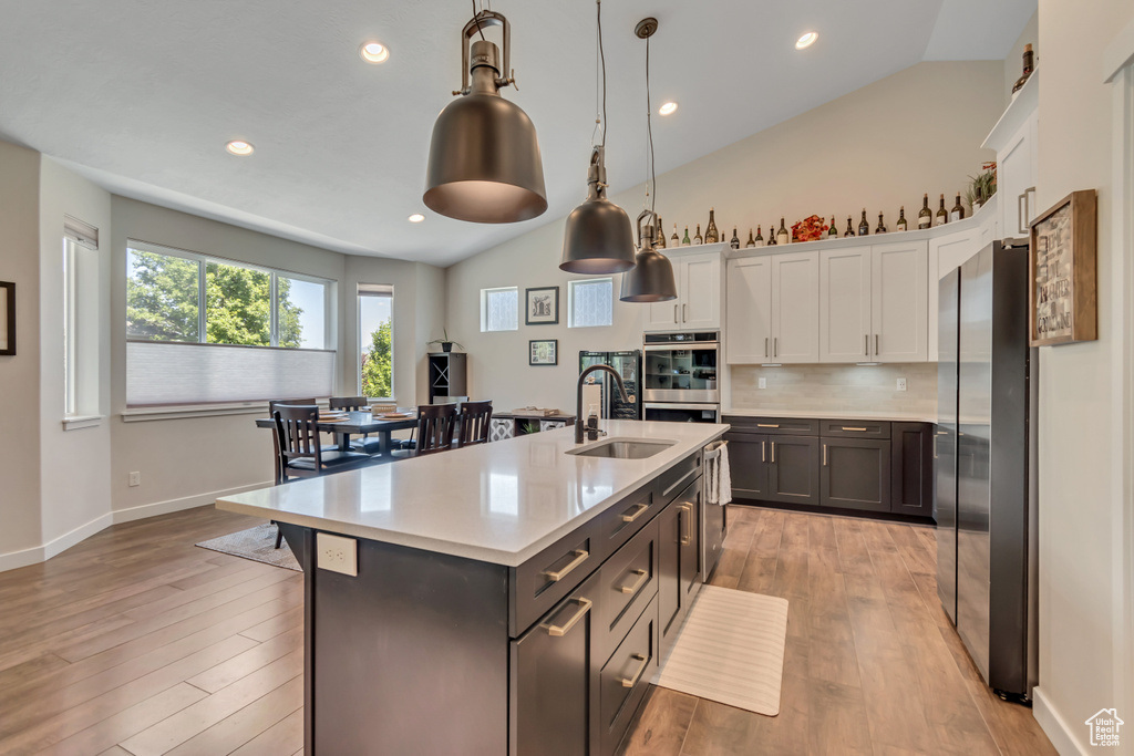992 W EMILY FRANCIS CIR South Jordan, UT 84095