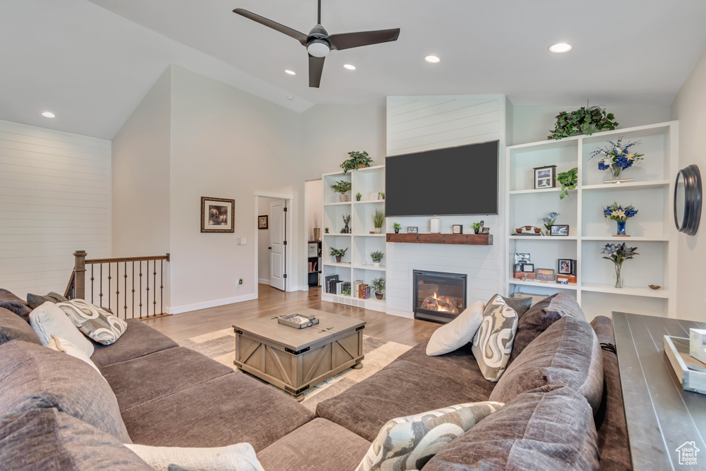 992 W EMILY FRANCIS CIR South Jordan, UT 84095