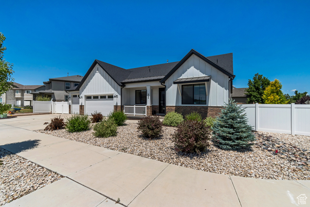 992 W EMILY FRANCIS CIR South Jordan, UT 84095