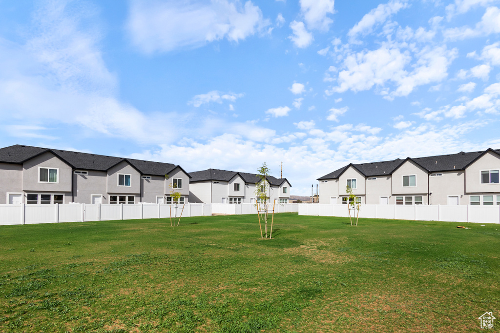 View of yard featuring a residential view