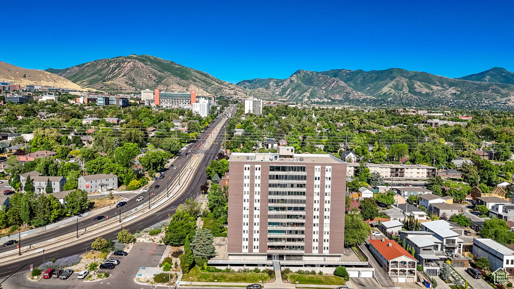 Bird\\\'s eye view of mountains