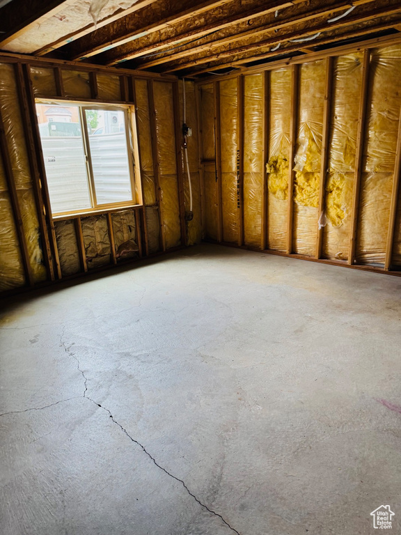 Miscellaneous room with concrete floors