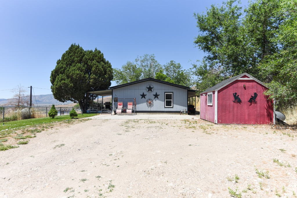 93 N SHERMAN ST Stockton, UT 84071
