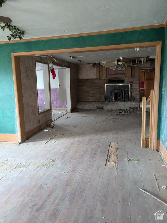 Photo 6 for MLS #2093558 at 637 E Main St