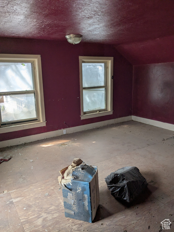 Photo 12 for MLS #2093558 at 637 E Main St