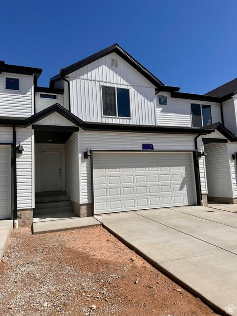 Photo 2 for MLS #2093563 at 2944 W Ezra Dr