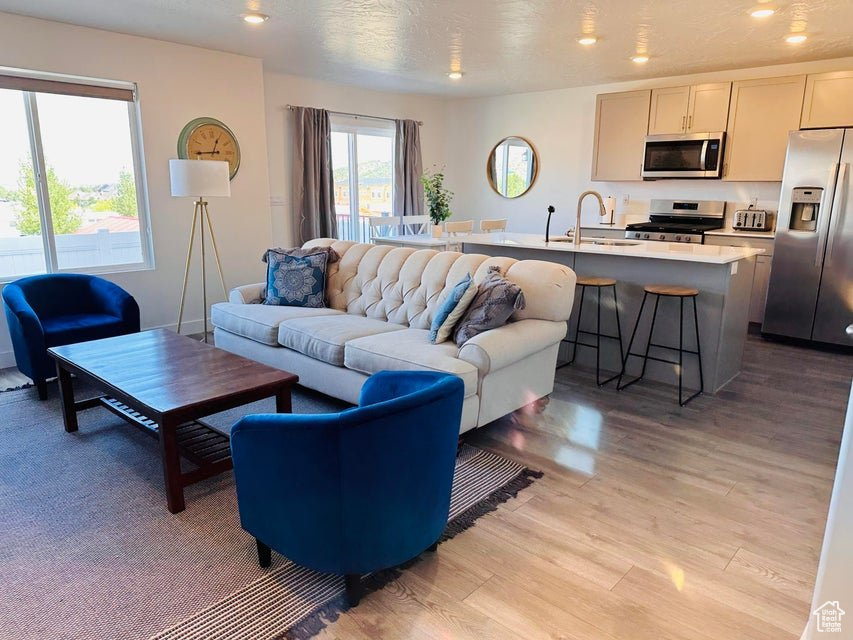 Photo 4 for MLS #2093563 at 2944 W Ezra Dr