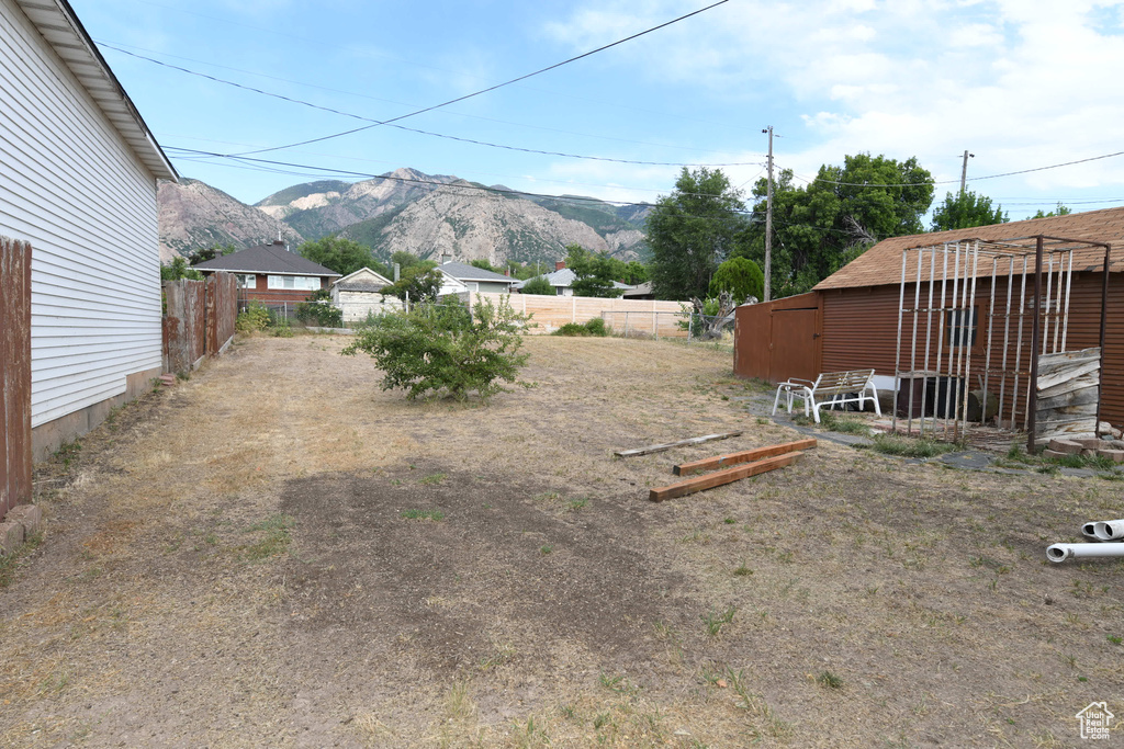 View of yard featuring a mountain view