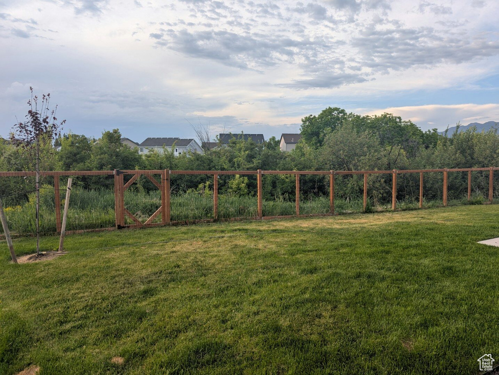 1991 REDTAIL CIR Wellsville, UT 84339