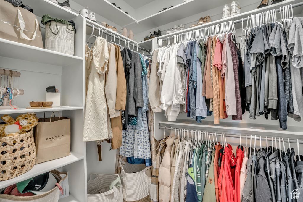 View of walk in closet