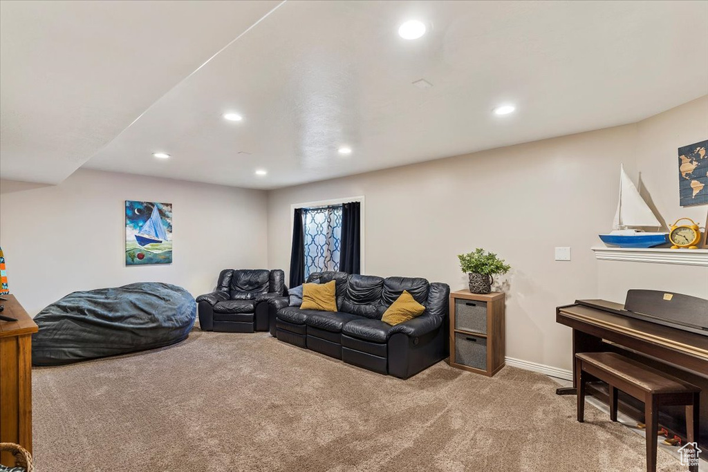 883 E 1775 N North Ogden, UT 84414