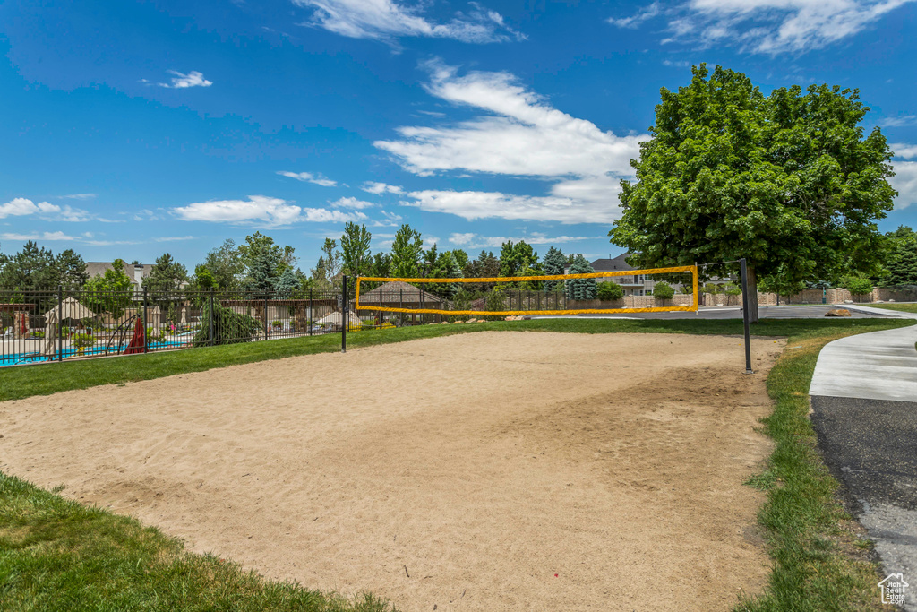 View of property\\\'s community featuring volleyball court