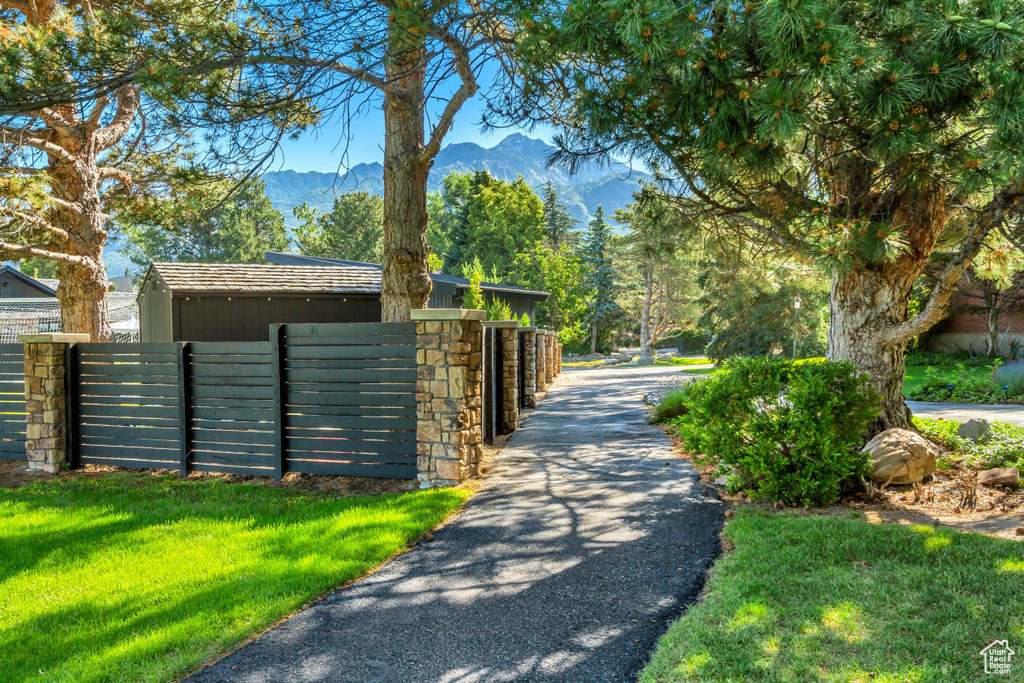 View of home\'s community with a mountain view