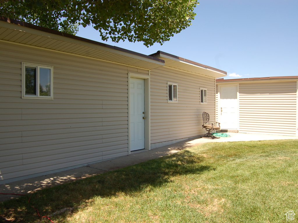 498 W WEBER RD Oakley, UT 84055