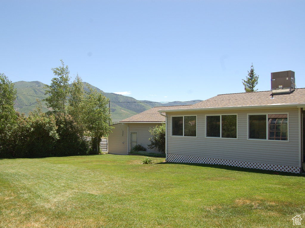 498 W WEBER RD Oakley, UT 84055