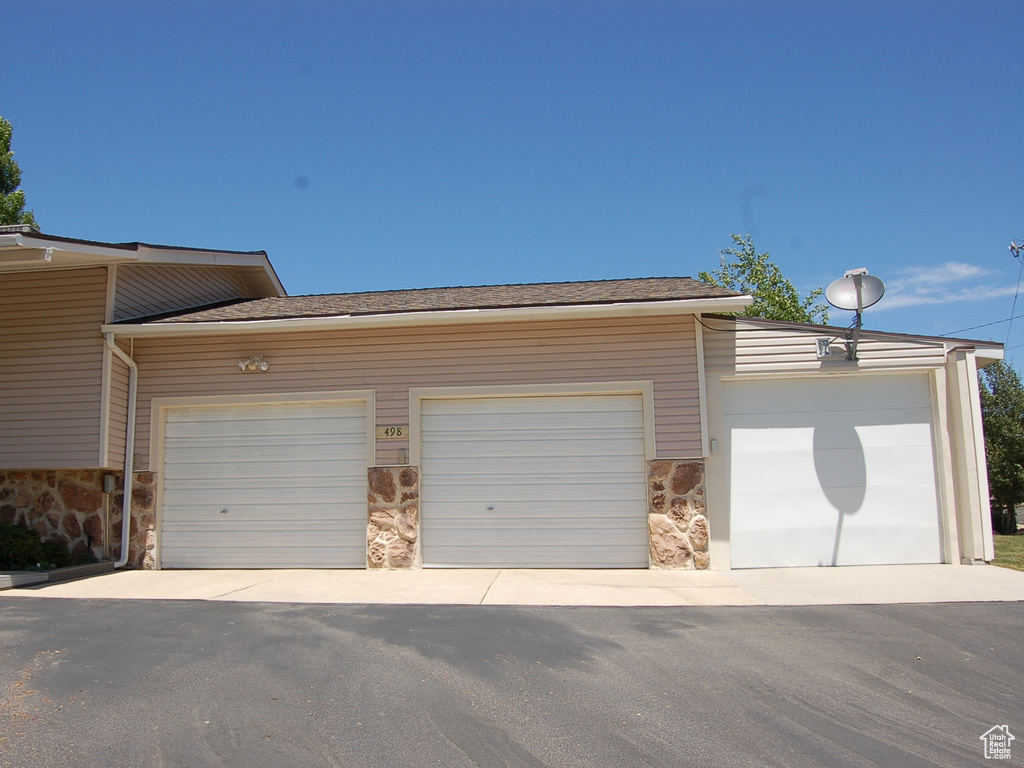 498 W WEBER RD Oakley, UT 84055