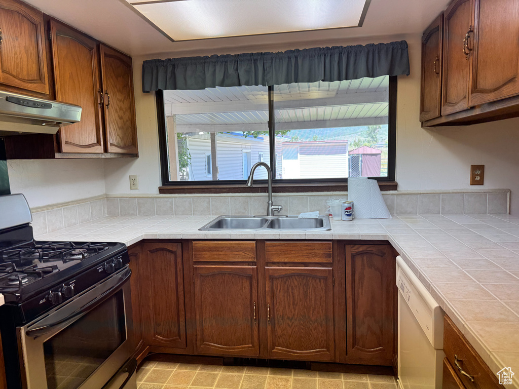 498 W WEBER RD Oakley, UT 84055