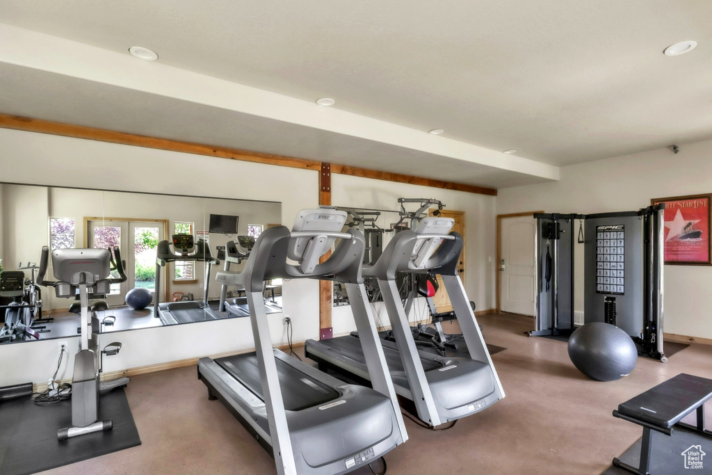 Gym with baseboards