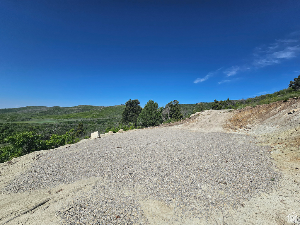 View of yard with a mountain view