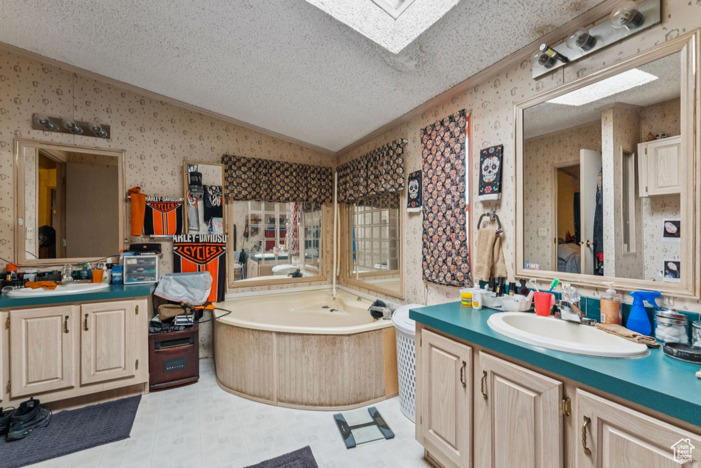 Photo 10 for MLS #2093651 at 1569 W Indian Summer Dr