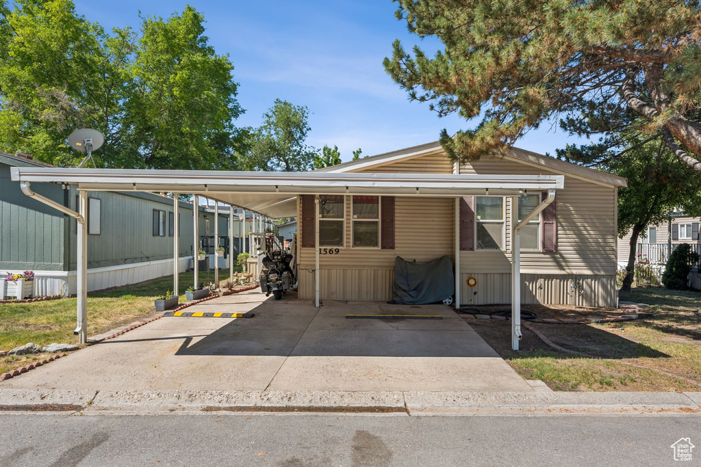 Photo 2 for MLS #2093651 at 1569 W Indian Summer Dr