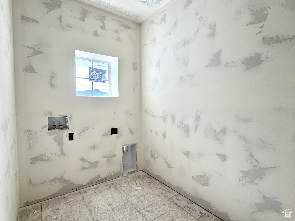Washroom featuring washer hookup