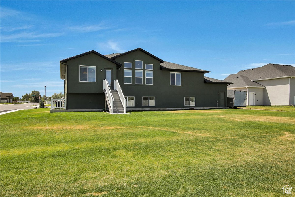 2106 W 2000 N Farr West, UT 84404