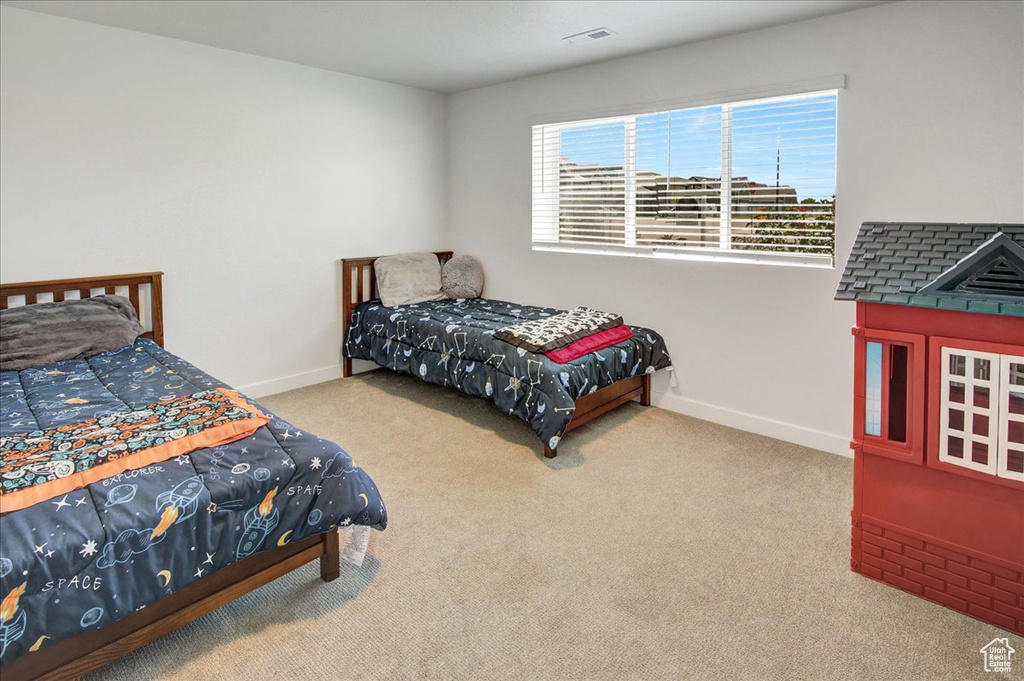2106 W 2000 N Farr West, UT 84404