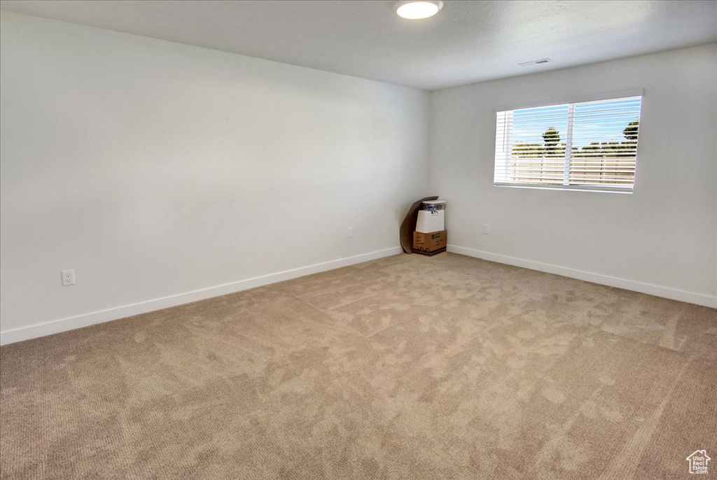 2106 W 2000 N Farr West, UT 84404