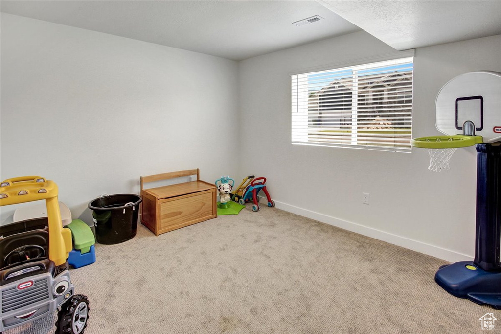 2106 W 2000 N Farr West, UT 84404