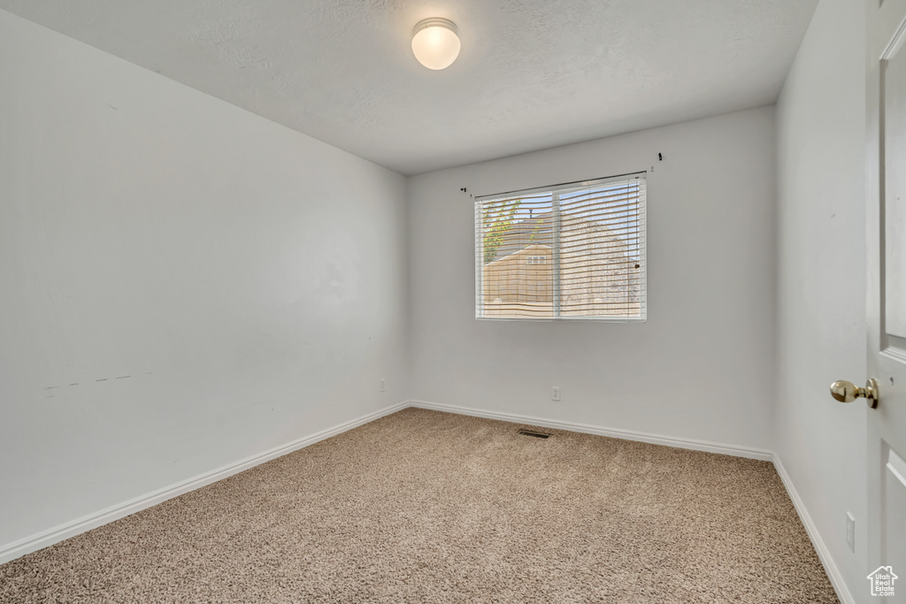 3915 W 700 S Syracuse, UT 84075