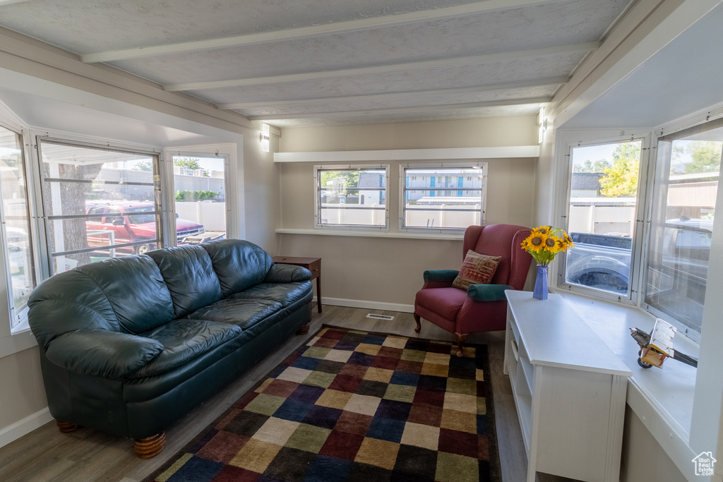 Photo 5 for MLS #2093734 at 144 E Garden Park Cir